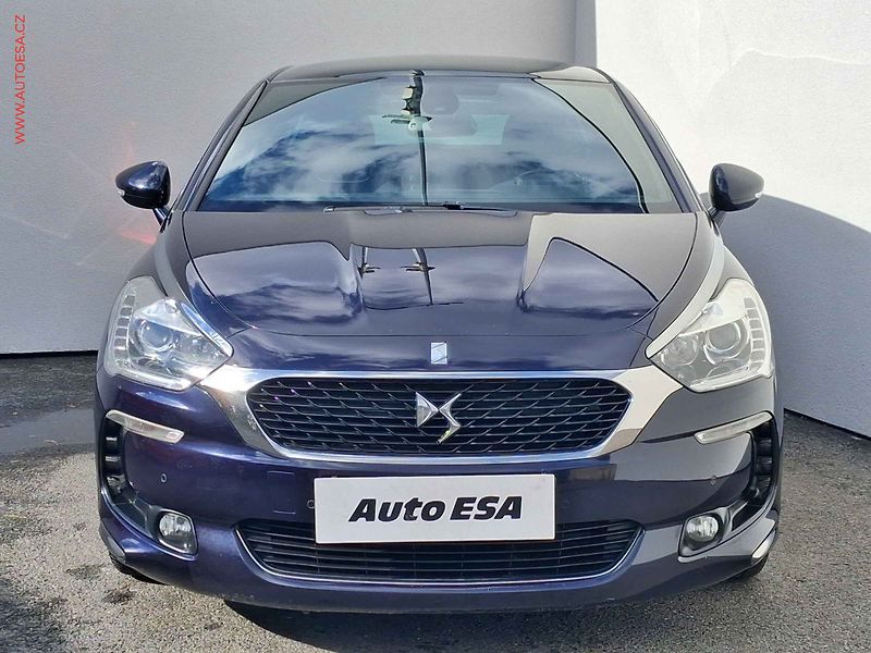 Citroën DS5 (2015) 2.0 HDi, AT, navi, xenon - fotka 2 z 21