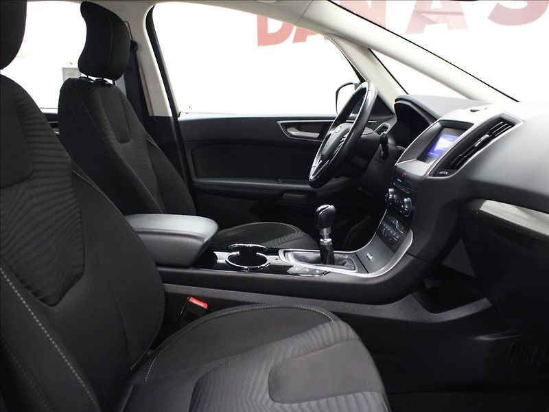 Ford S-MAX 2,0 TDCi 1.majitel - fotka 12 z 32