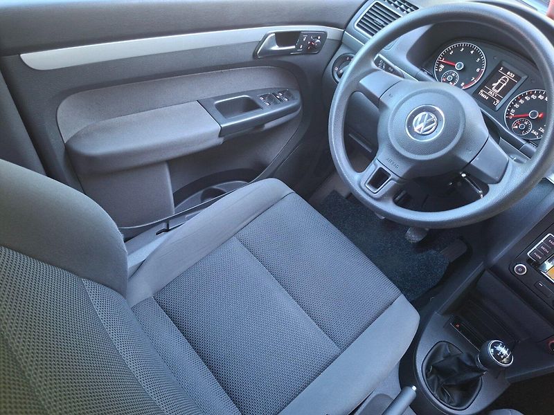Volkswagen Touran (2011) 1.4TSI 103kW 6MAN - fotka 11 z 38