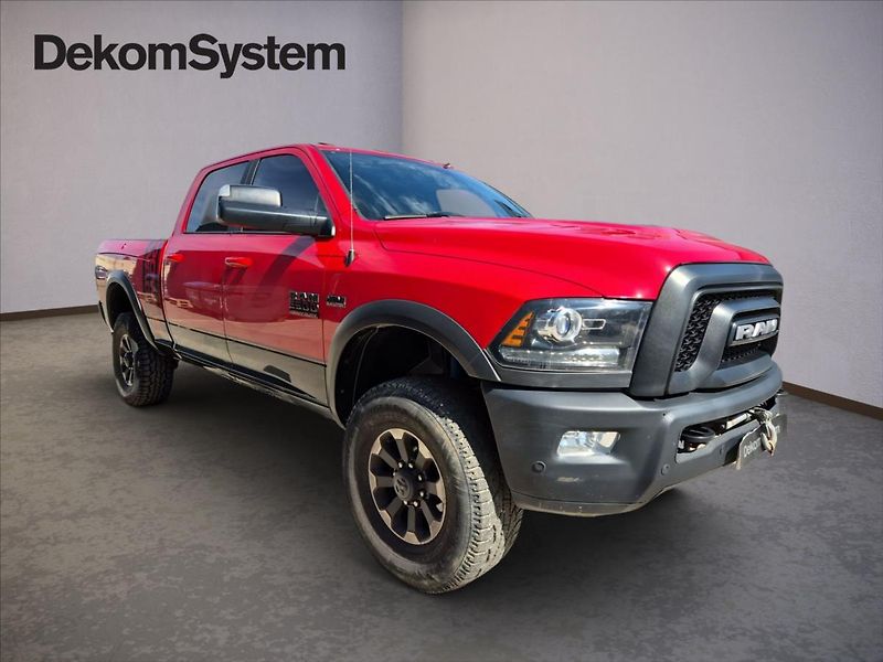 Dodge RAM 6,4 Power Wagon 2500 - fotka 2 z 19