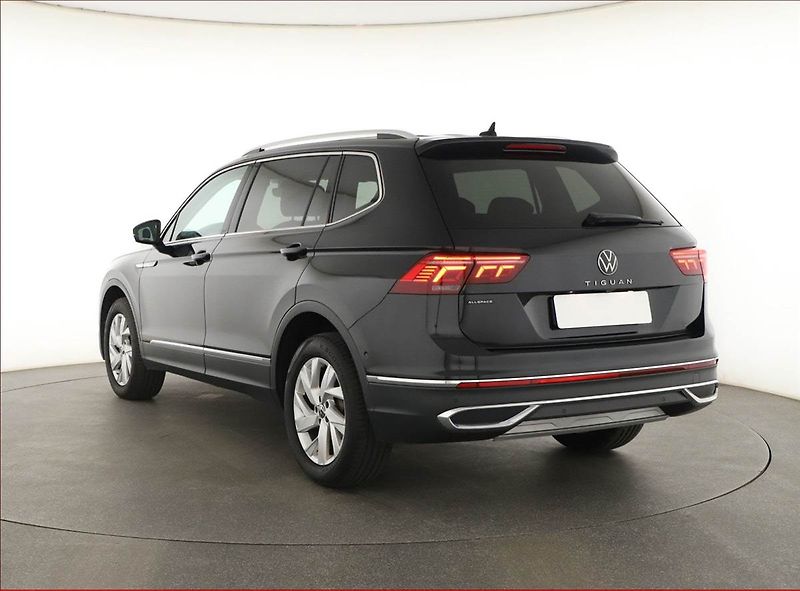 Volkswagen Tiguan Allspace (2023) Elegance 1.5 TSI - fotka 4 z 19