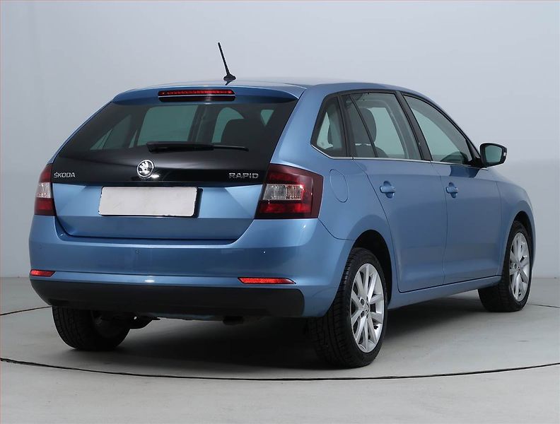 Škoda Rapid (2017) Spaceback 1.0 TSI - fotka 5 z 17