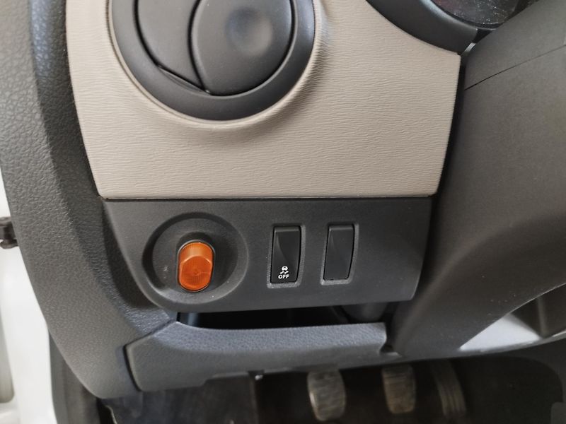 Dacia Dokker (2013) 1,6I,61KW,SERVISNÍ KNÍŽKA - fotka 19 z 20