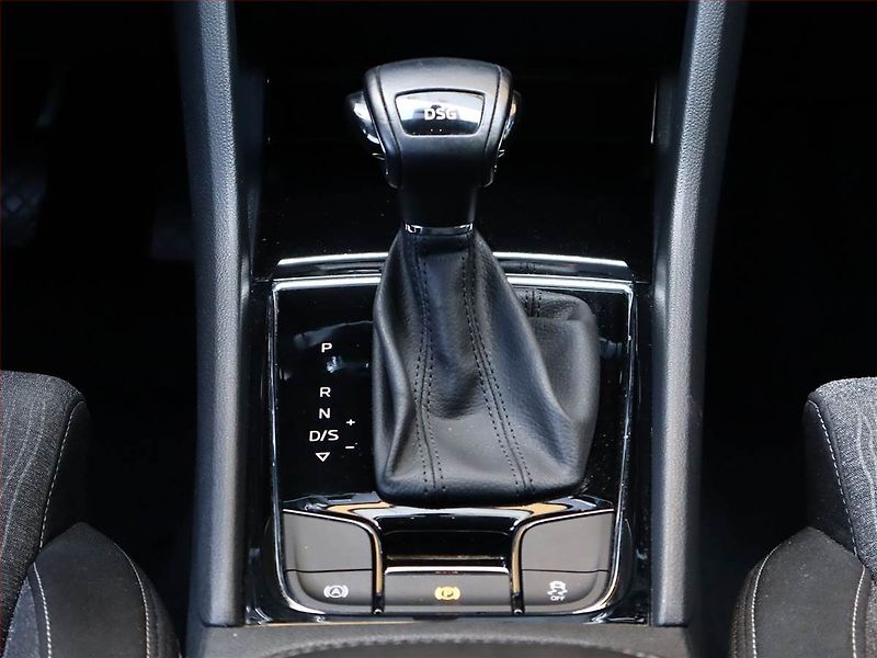 Škoda Karoq (2021) 2.0 TDI, Automat, ČR,1.maj - fotka 11 z 21