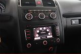 Volkswagen Touran (2013) 1.6 TDI, Automat, 7 míst, Navi - náhled 12