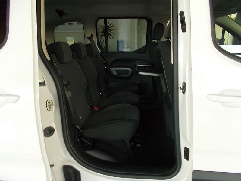Opel Combo (2026) Edition Plus L1H1 1.2 TURBO (8 - fotka 20 z 34