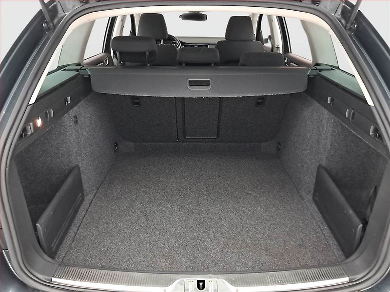 Škoda Superb (2014) 2.0 TDI, Navi, Tempomat - fotka 14 z 20