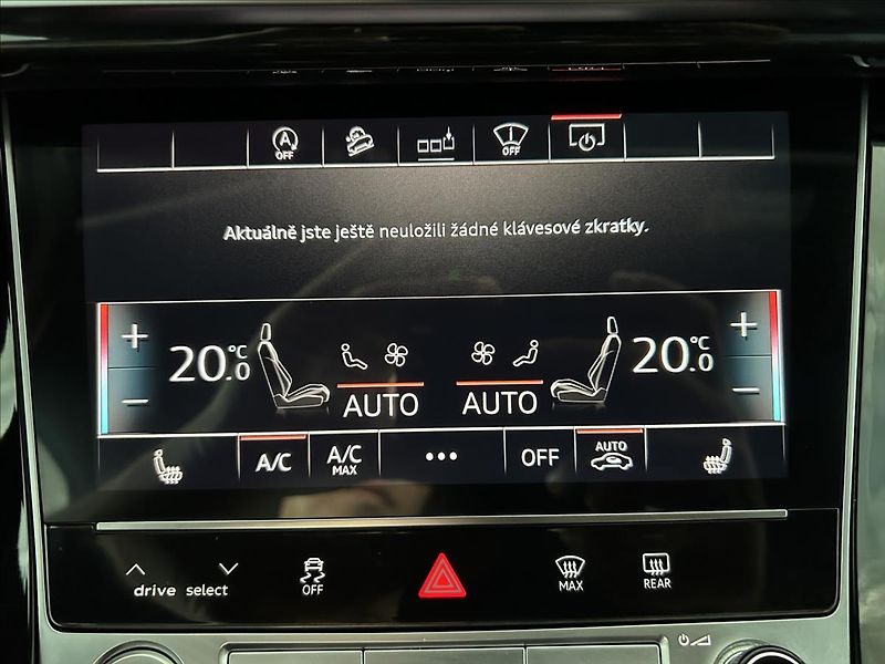 Audi Q7 3,0   50 TDI,QUATTRO,S-LINE - fotka 23 z 37