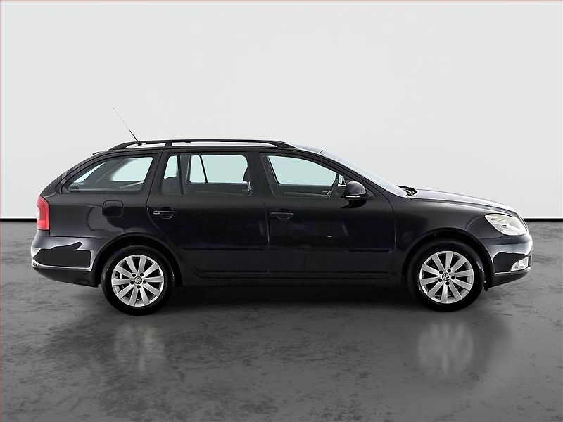 Škoda Octavia (2009) Ambiente 1.9 TDI DPF, Tempomat - fotka 6 z 18