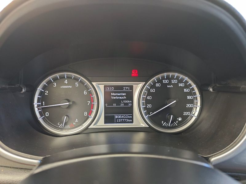 Suzuki Vitara (2016) 1.6 VVT Digiklima Kamera - fotka 21 z 40