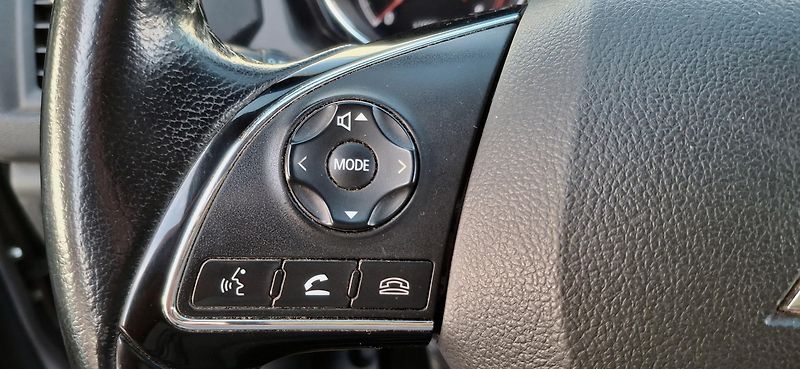 Mitsubishi ASX 1.6 MIVEC 86 kw - fotka 23 z 44