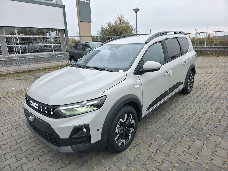 Dacia Jogger (2026) Journey hybrid 155 5 míst - fotka 1 z 4