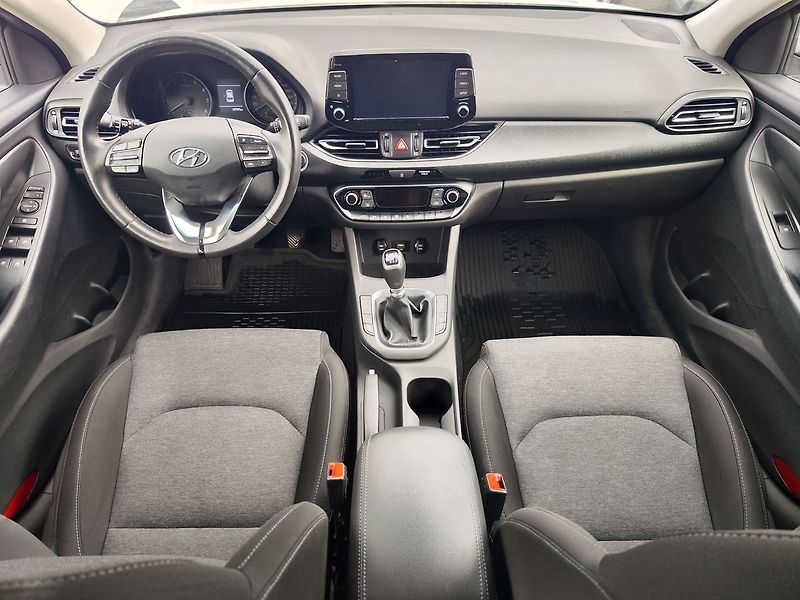 Hyundai i30 1.5 117kW Komfort - fotka 14 z 31