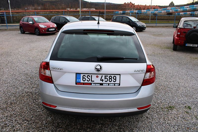 Škoda Rapid (2014) 1,2i KLIMA EL.OKNA ZIMNÍ KOLA - fotka 6 z 14
