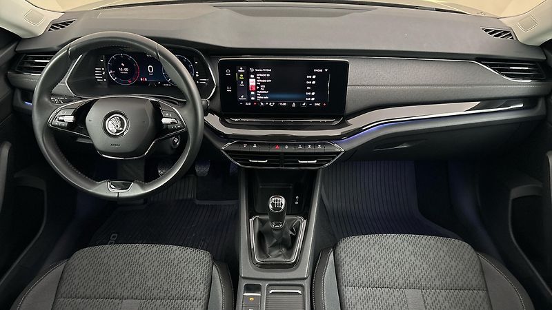Škoda Octavia 1.5 TSI Style Combi - fotka 8 z 25