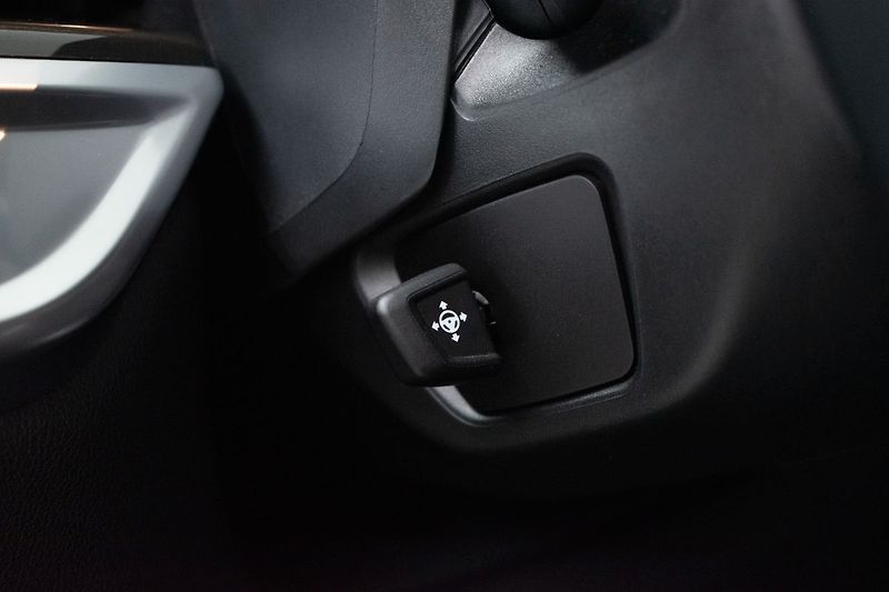 BMW X5 xDrive50e ZÁRUKA*AIR*TANŽÉ*ČR - fotka 19 z 47