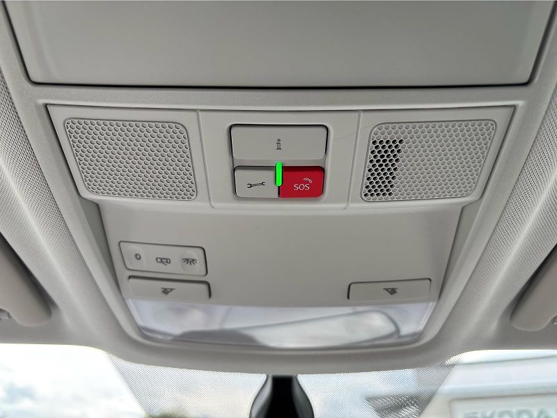 Škoda Karoq 2,0TDi 85kW AMBITION PLUS - fotka 22 z 30