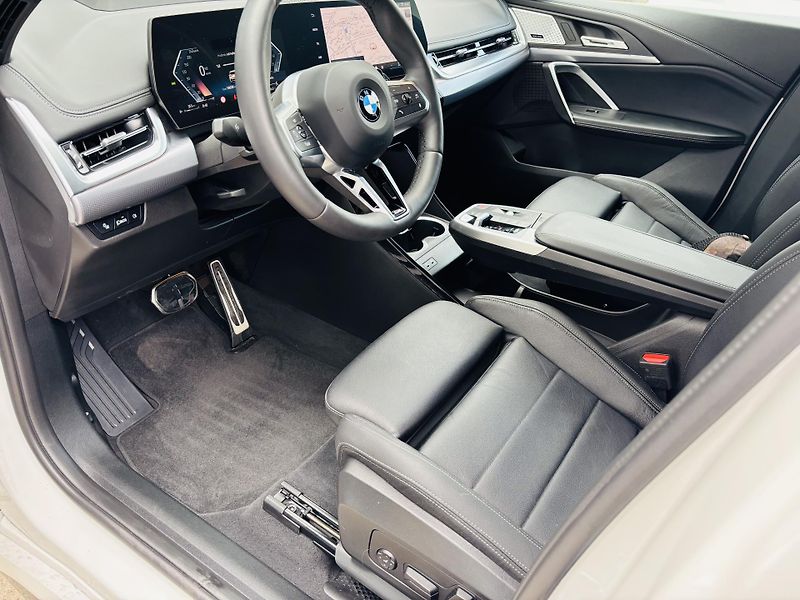 BMW X1 (2024) 2.3D, 145kW, XDRIVE, ČR, DPH - fotka 9 z 19