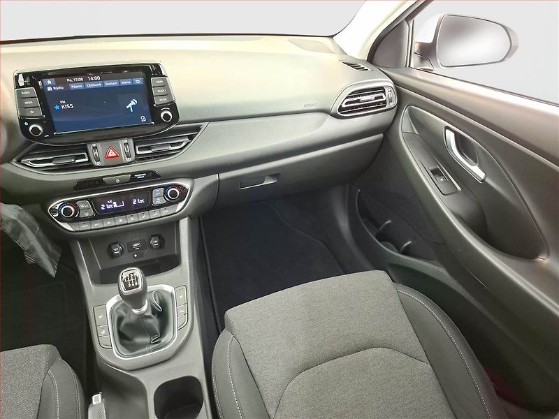 Hyundai i30 (2022) Smart 1.0 T-GDI, Serv.kniha - fotka 8 z 14