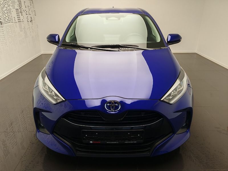 Toyota Yaris 1.5 Hybrid e-CVT Style - fotka 2 z 30
