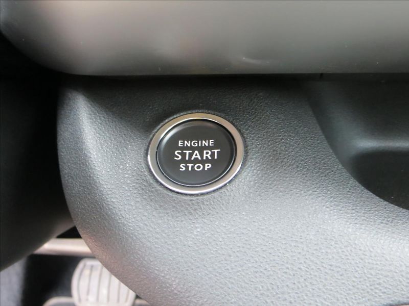 Jeep Avenger 1,2 Turbo AUT Summit JBL ČR - fotka 21 z 29