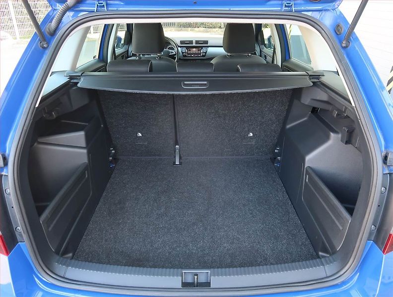 Škoda Fabia (2019) Style 1.0 TSI, ČR,1.maj - fotka 13 z 20