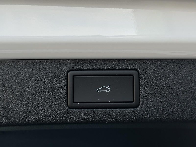 Škoda Kamiq 1.5TSi DSG Monte Carlo 150PS M - fotka 44 z 46