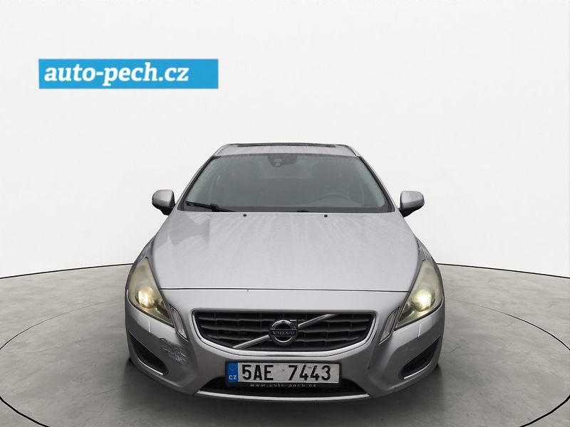 Volvo V60 (2010) 2.0D 120 kW, Automat - fotka 6 z 34