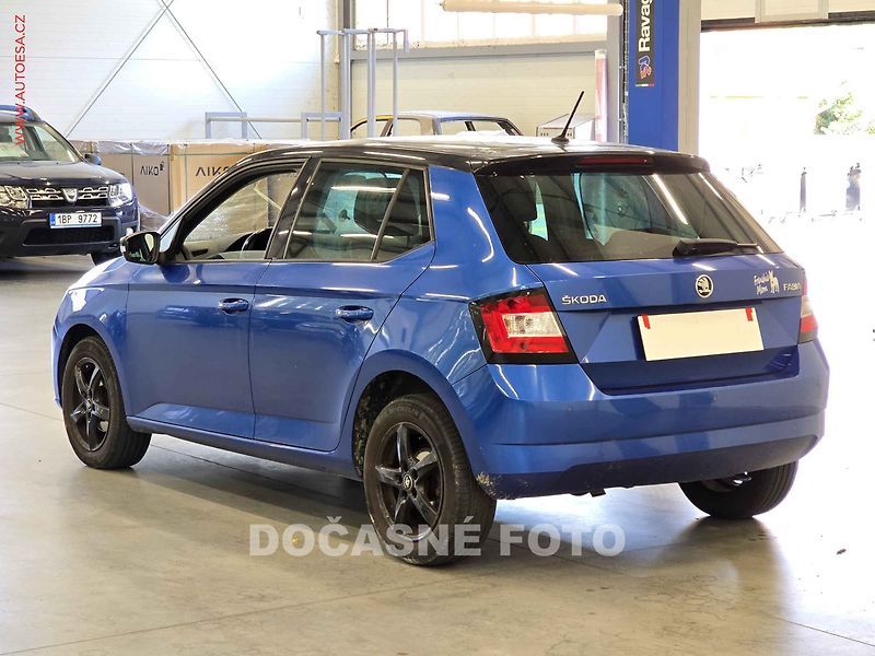Škoda Fabia (2015) 1.2TSi, ČR - fotka 2 z 3