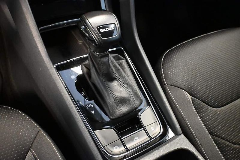 Škoda Kodiaq (2022) 2.0 DSG Matrix LED ACC Tažné K - fotka 18 z 36