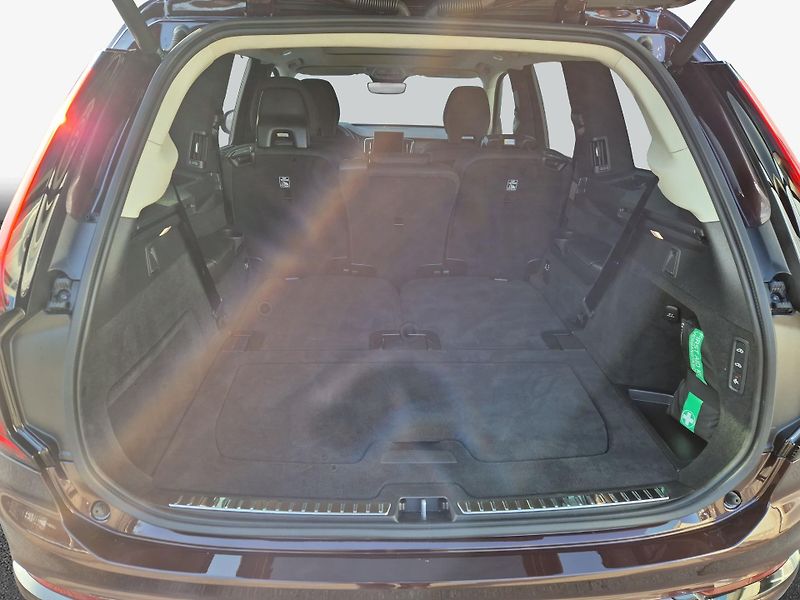 Volvo XC90 T8 Ultra Dark #VZDUCH - fotka 8 z 15