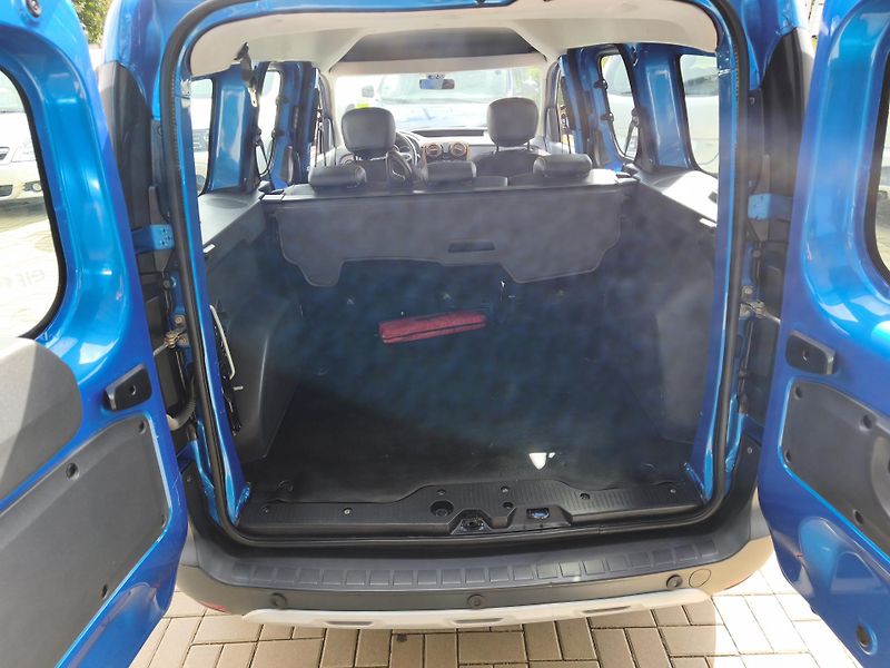 Dacia Dokker (2017) Stepway Celebration TCe 115 - fotka 18 z 29