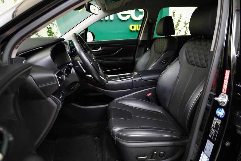 Hyundai Santa Fe - fotka 11 z 26