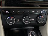 Škoda Superb (2015) 2.0 TDi 4x4, DSG, navi, bixen - náhled 16