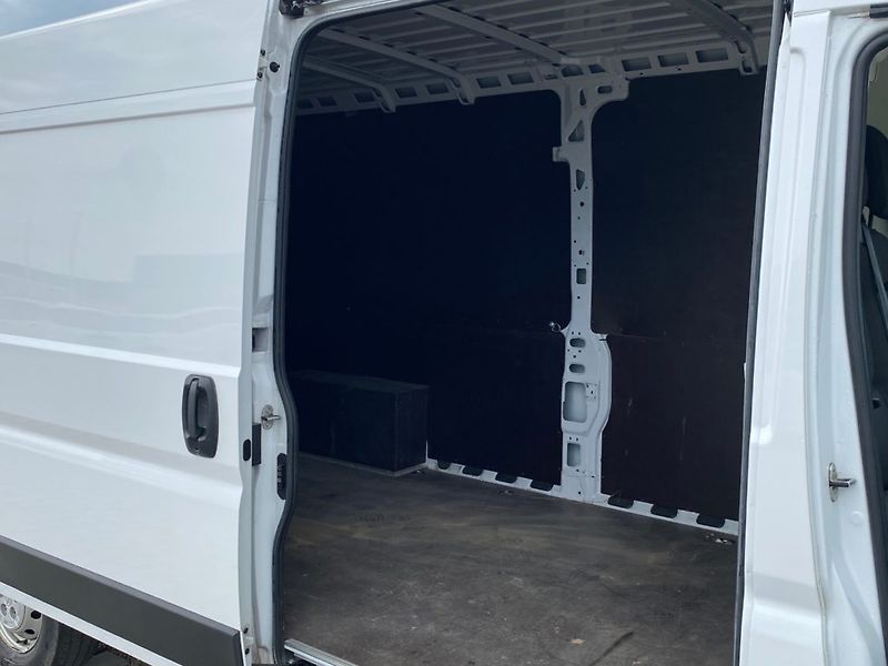 Opel Movano (2024) Van 3500 L3 H2 2,2CDTI - fotka 8 z 26
