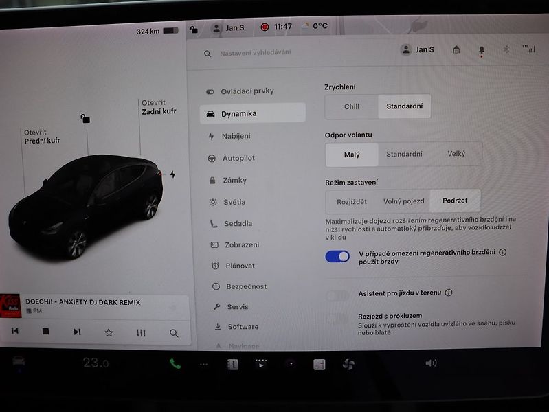 Tesla Model Y (2022) - fotka 29 z 45