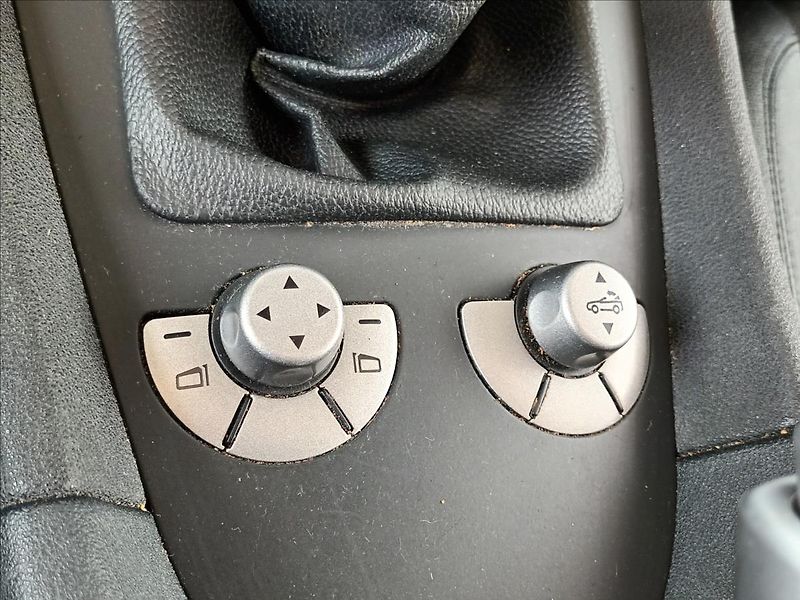Mercedes-Benz SLK 1,8 200 KOMPRESSOR,120KW - fotka 28 z 33