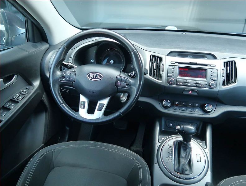 Kia Sportage (2011) 2.0 CRDi, 4X4, Automat - fotka 7 z 16