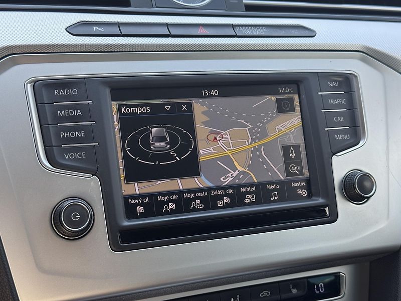 Volkswagen Passat (2015) B8 2.0TDi DSG Comfort+,el.kufr - fotka 39 z 52