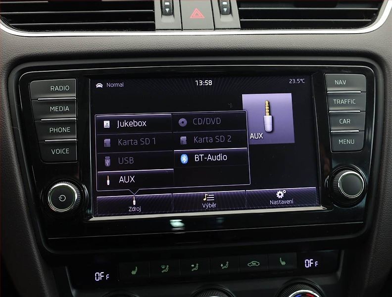 Škoda Octavia (2014) Scout 2.0 TDI, 4X4, Automat - fotka 17 z 21