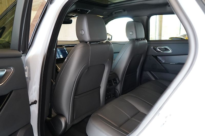 Land Rover Range Rover Velar D300 AWD Dynamic SE, Tažné - fotka 46 z 51