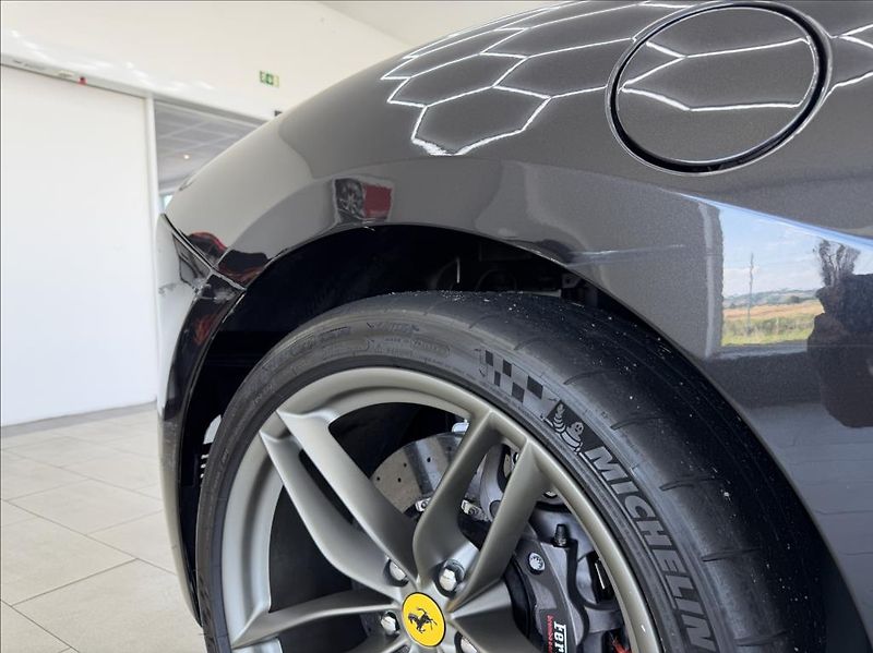 Ferrari 488 3,9 SPIDER - fotka 5 z 15