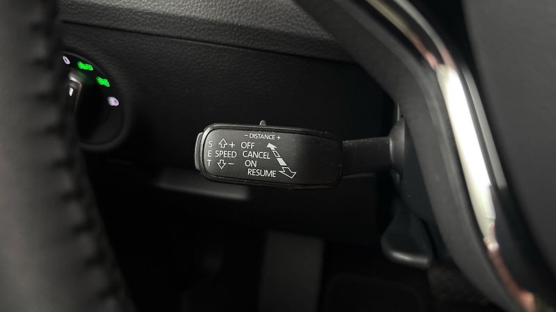 Škoda Superb 2.0 TDI DSG Style Combi - fotka 14 z 26