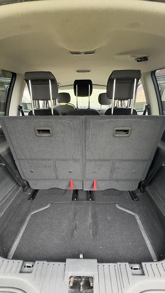 Ford Galaxy (2011) 7x míst  - fotka 13 z 16