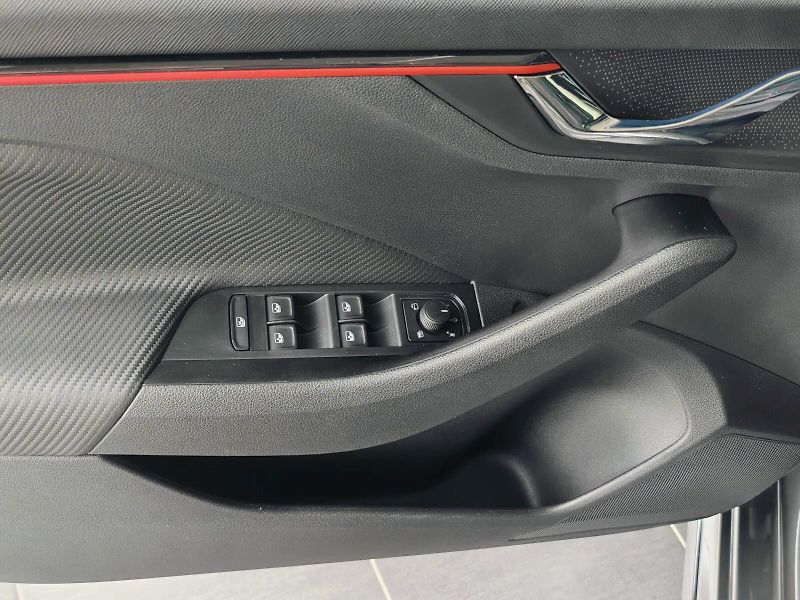 Škoda Kamiq (2025) 1,5 TSI 110 kW Monte Carlo DSG - fotka 9 z 26