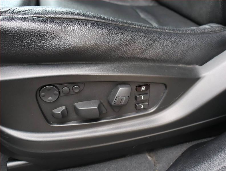 BMW X6 (2010) xDrive30d, 4X4, Automat, Kůže - fotka 23 z 24