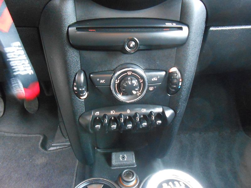 Mini One 1.6i, KLIMA,110TKM - fotka 25 z 34