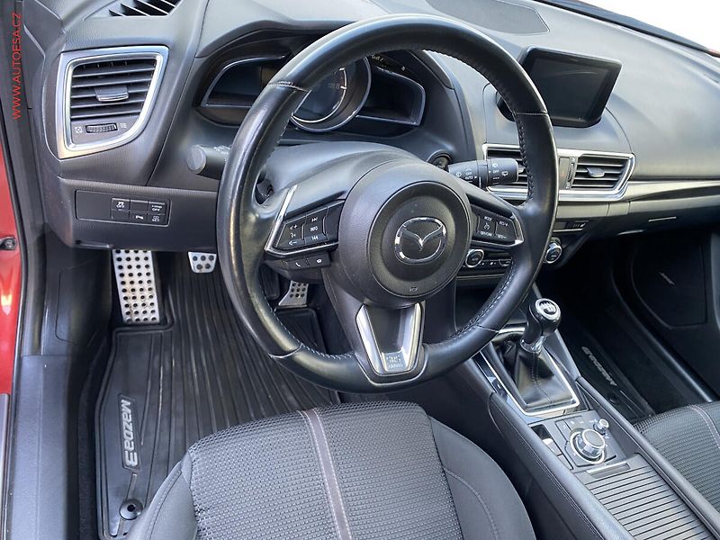 Mazda 3 (2018) 2.0 i, ČR, LED, navi - fotka 12 z 18