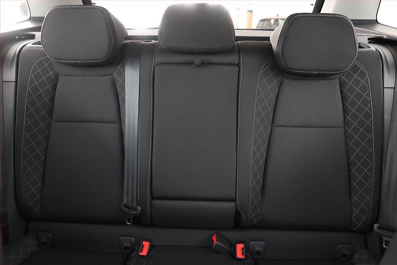 Škoda Karoq (2022) Ambition 2.0 TDI - fotka 10 z 18