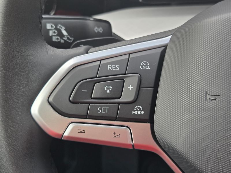 Volkswagen Golf 1,5 eTSi 110kW DSG Záruka2028 - fotka 15 z 22